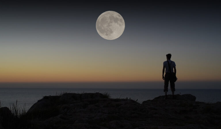 Les grands espoirs sous la lune bannière